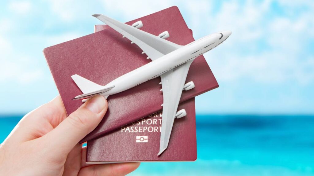 Keeping Valuables Safe While Traveling in Crowded Cities_ Everyday Micro-Skills