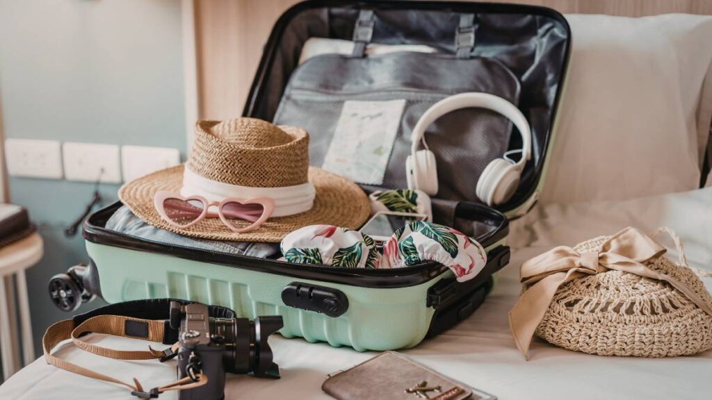 Smart Ways to Pack Fragile Souvenirs Safely